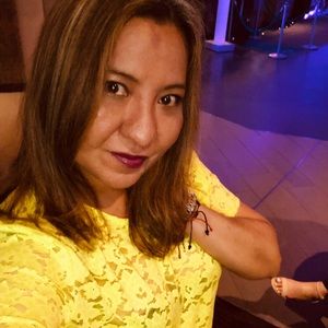 Meet your Posher, Ella